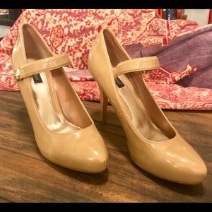 THE Look for Meghan & Kate in the UK!